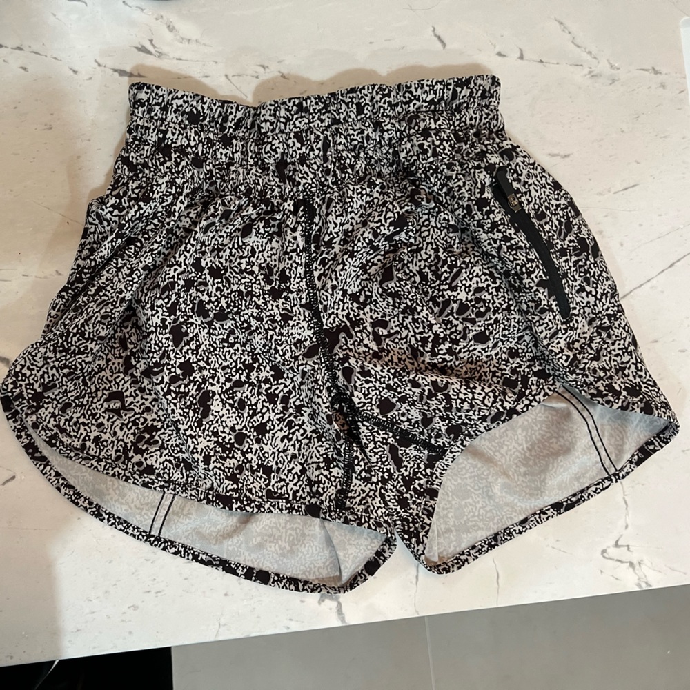 Lululemon tracker short
